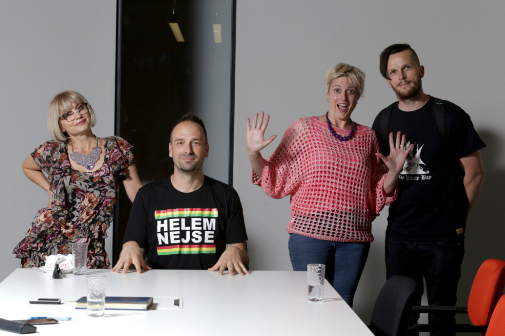 Dubioza kolektiv i novinarke