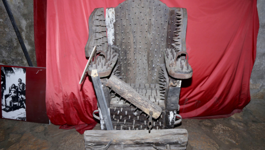 Srednjovekovne sprave za mučenje - stolica za isleđivanje