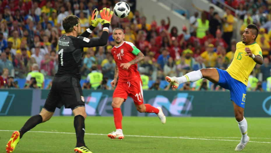 Paulinjo postiže gol za 1:0