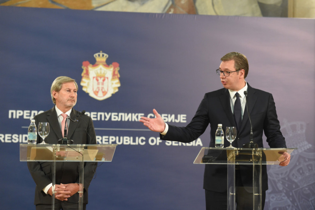 Aleksandar Vučić i Johanes Han