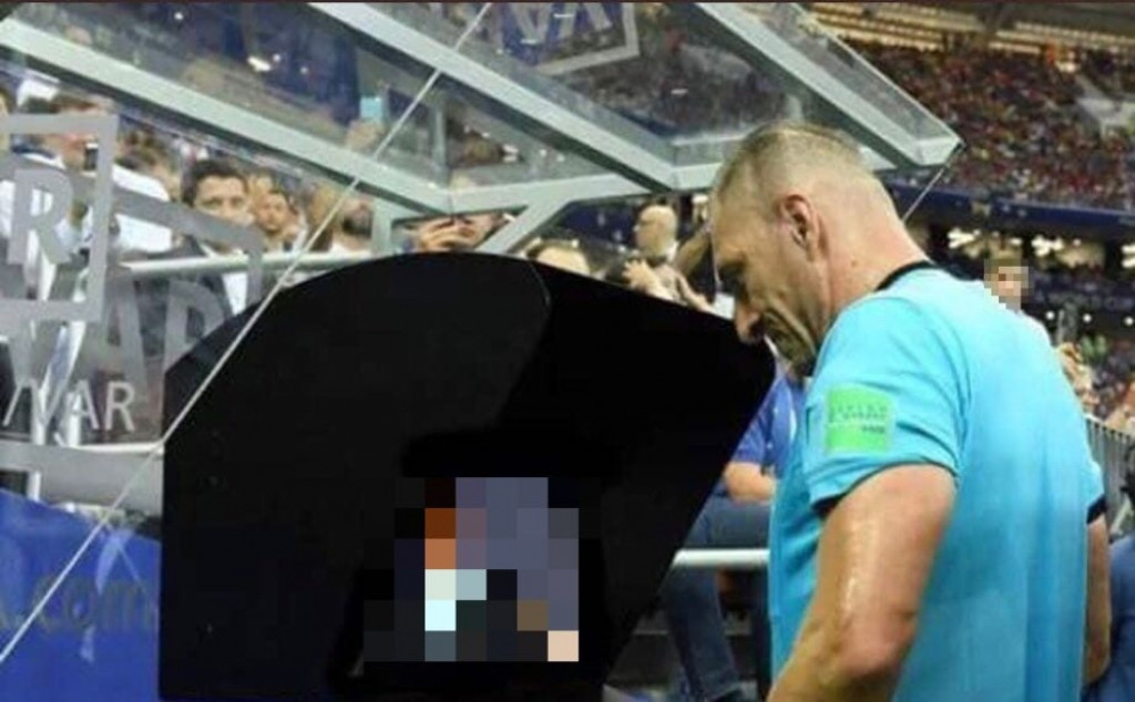 VAR sistem na utakmici Francuska - Hrvatska