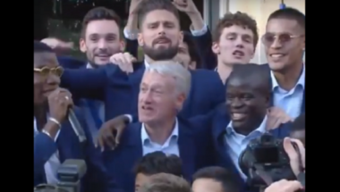 Kante u zagrljaju Dešana