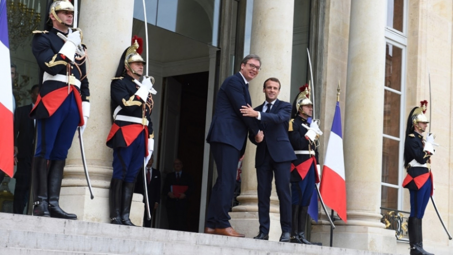 Aleksandar Vučić i Emanuel Makron