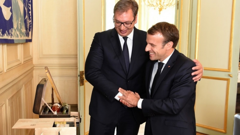 Aleksandar Vučić i Emanuel Makron