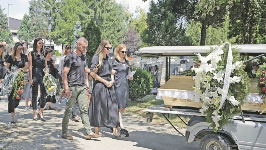 Neutešna ćerka Sara Trajanović