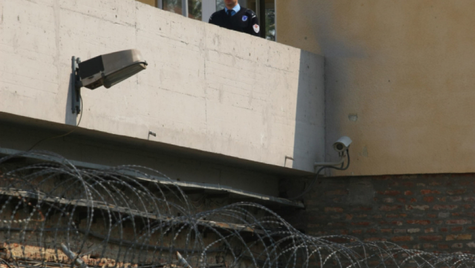 Zabela zatvor policija