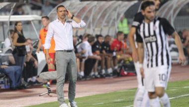 Bata Mirković na meču sa Nordsjelandom u Humskoj