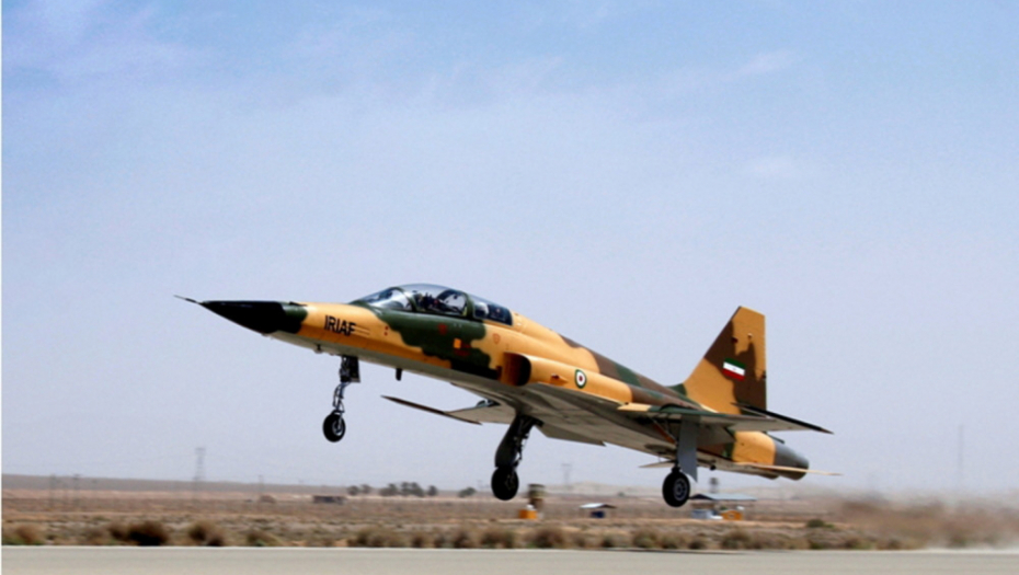 Prvi iranski borbeni avion Kosar