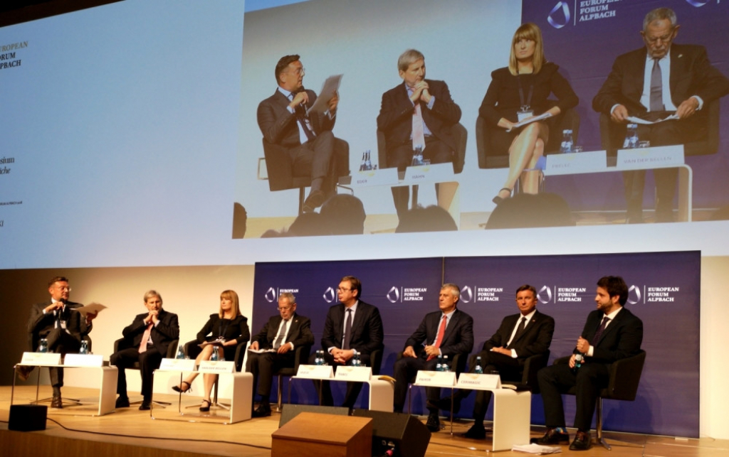 Aleksandar Vučić panel u Alpbahu