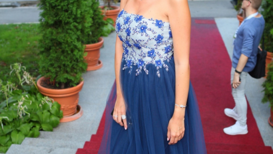 Venčanje Karića, Jelena Bin Drai