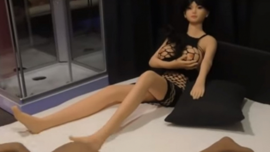 Italijanski bordel sa seks lutkama