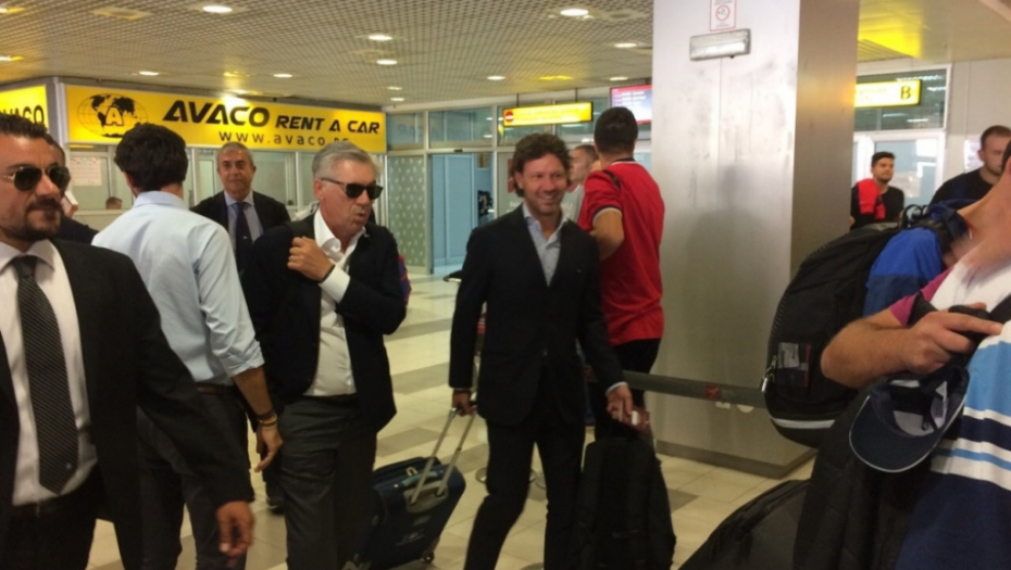 Trener Napolija Karlo Ančeloti na aerodromu "Nikola Tesla&q