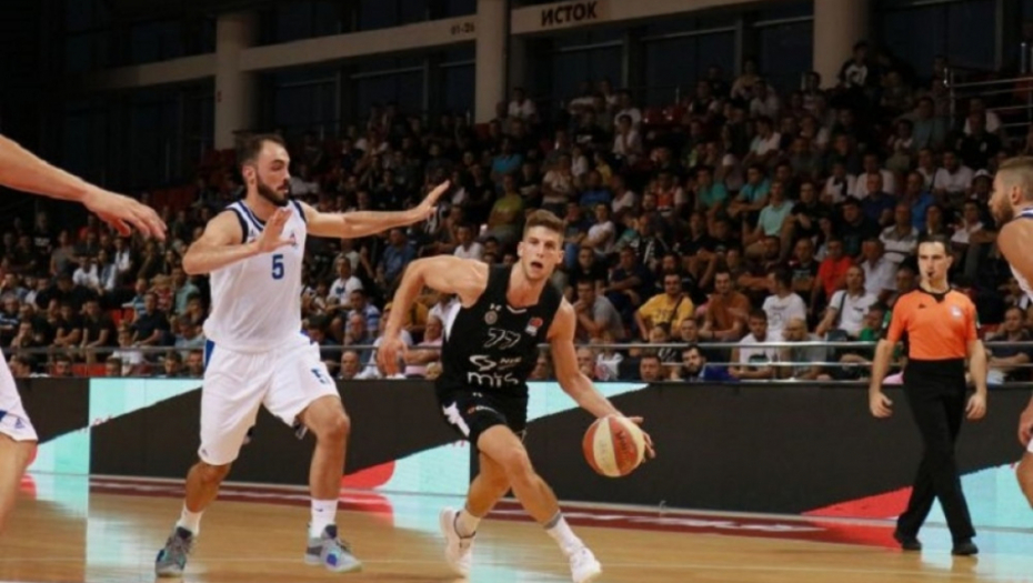 Aleksej Nikolić na meču Partizan - Mornar