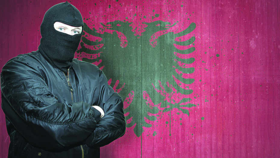 Albanija zastava huligan kriminal ubica kosovo
