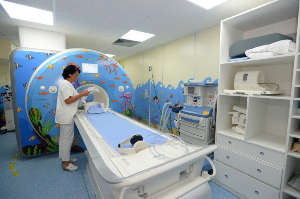 Aleksandar Vučić, Tiršova, bolnica