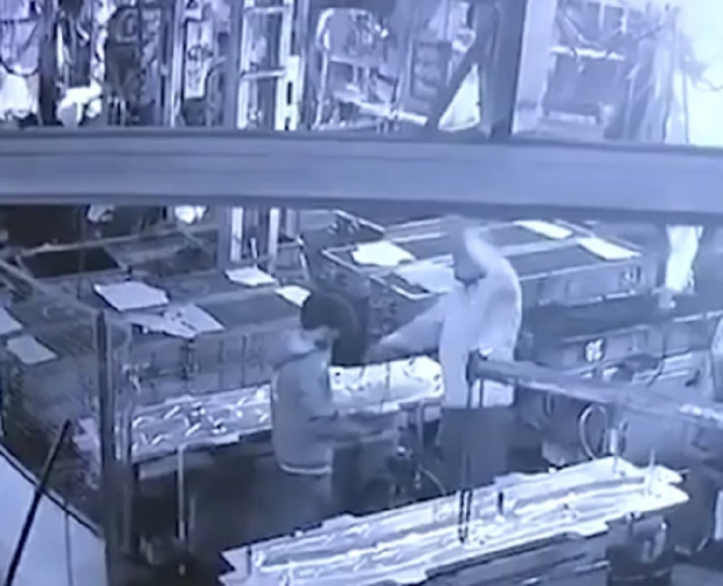 Radnik preminuo nakon što se šef našalio sa njim