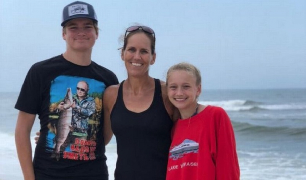 Stefani Ris sa decom