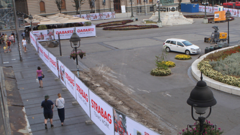 Trg republike rekonstrukcija