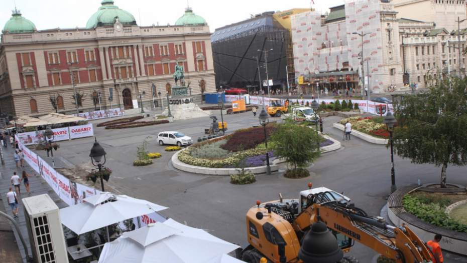 Trg republike rekonstrukcija