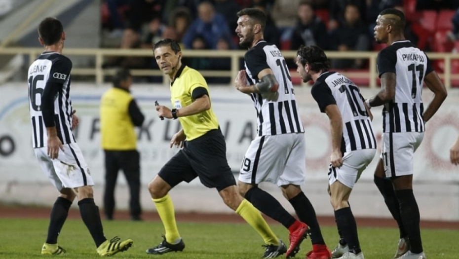 Milorad Mažić na meču Radnički - Partizan