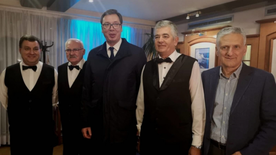 Vučić u moskovskom restoranu
