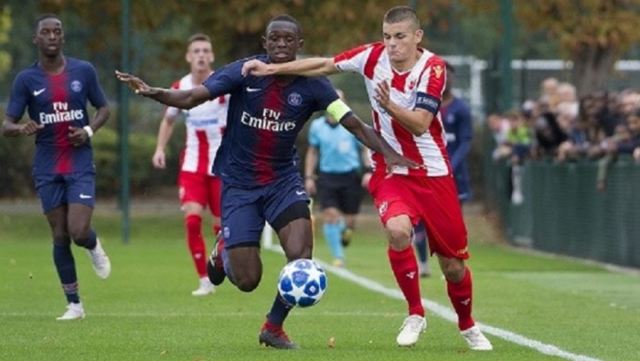 Dejan Joveljić na meču sa PSŽ