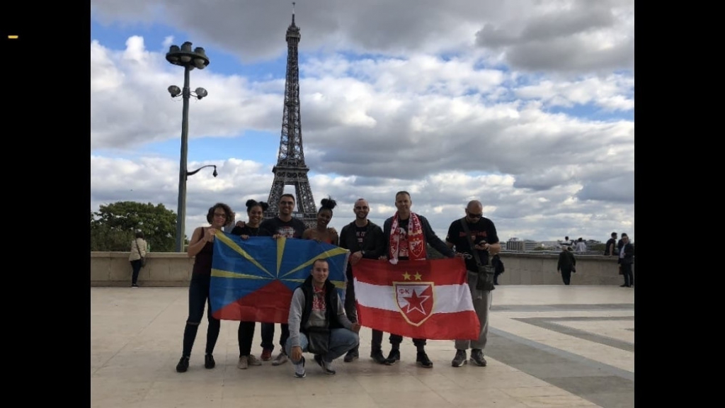 Devojke sa Reiniona sa navijačima Crvene zvezde