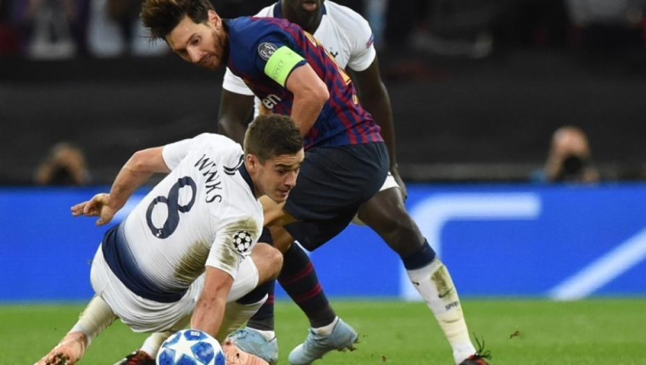 Lionel Mesi protiv Totenhema