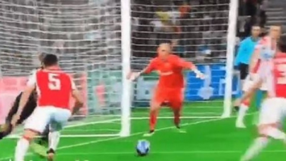 Miloš Degenek na utakmici sa PSŽ