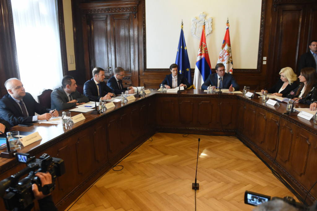 Aleksandar Vučić sa resornim ministrima