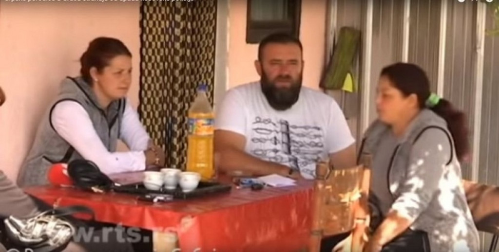 Porodica Popović sa KiM