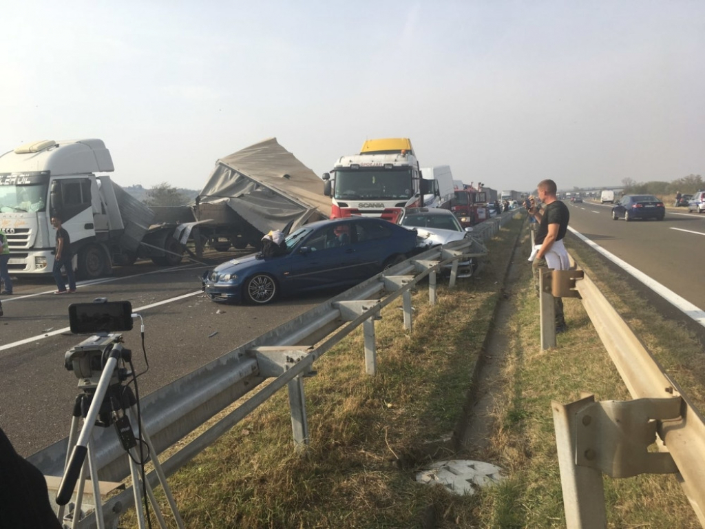 Udes, saobraćajka na auto-putu