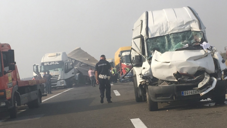 Udes, saobraćajka na auto-putu