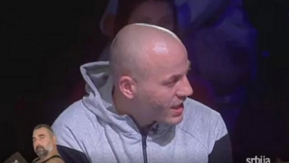 Aleksandar Lazić, Sale Tru