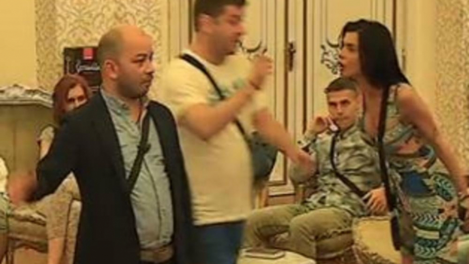 Ivan i Šmizla u jeku svađe