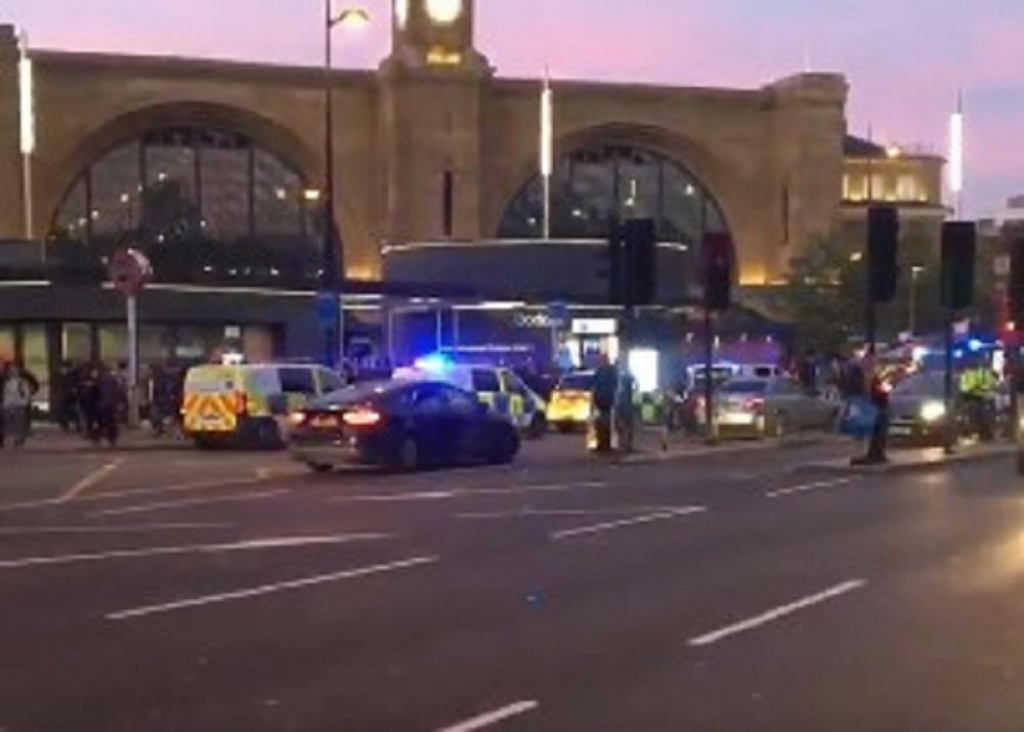 Evakuisana železnička stanica u Londonu