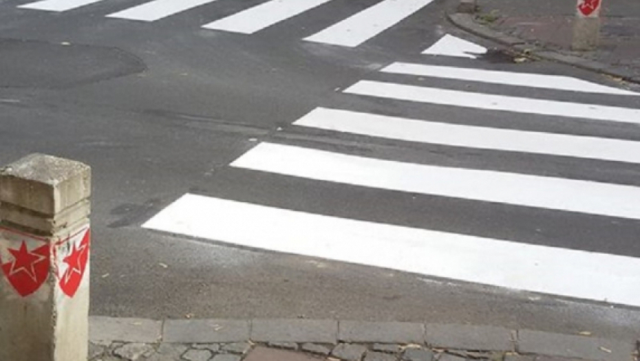 Putari popravljaju zebre, centar grada Beograd