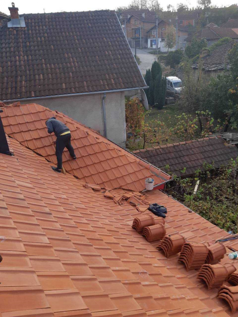 Kompletno zamenjen krov