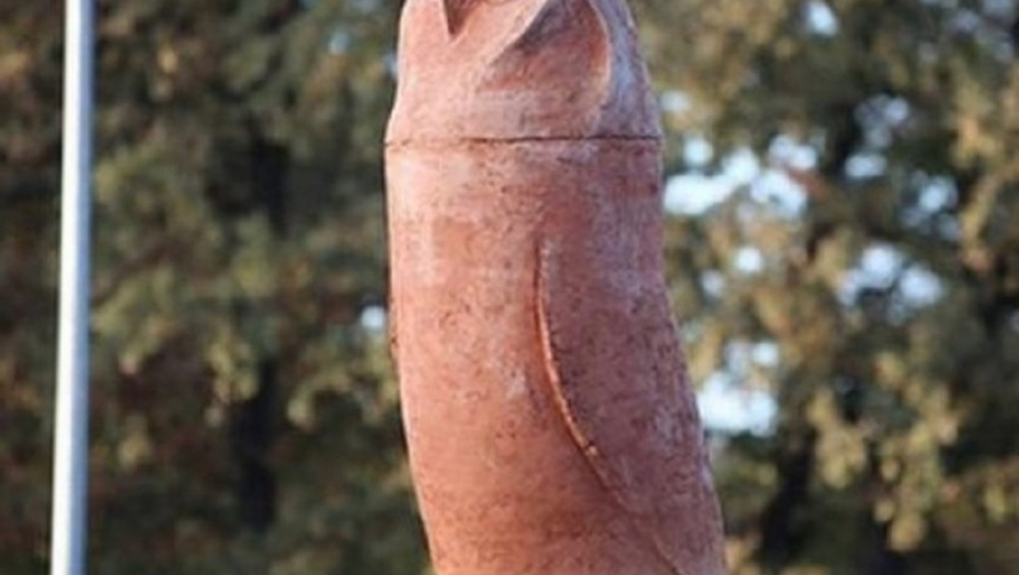 Statua sove u Kikindi