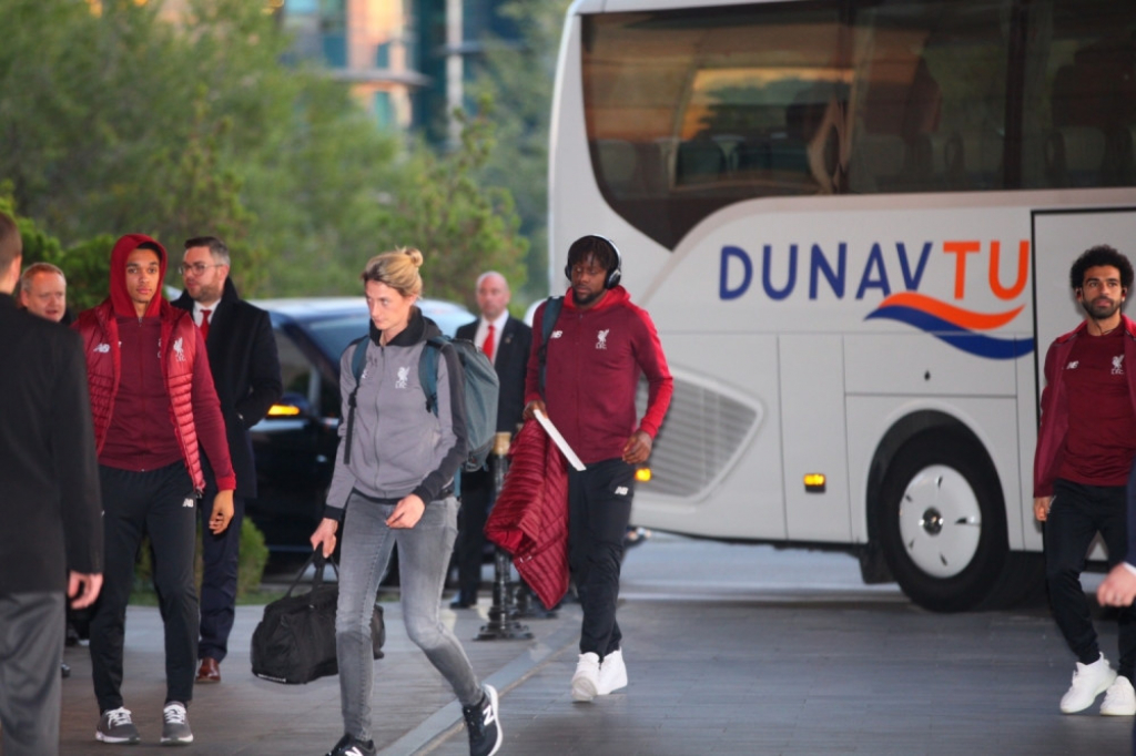 Fudbaleri i stručni štab Liverpula ulaze u