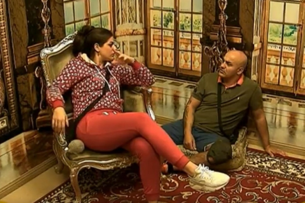 Dina Galorini, Baki B3