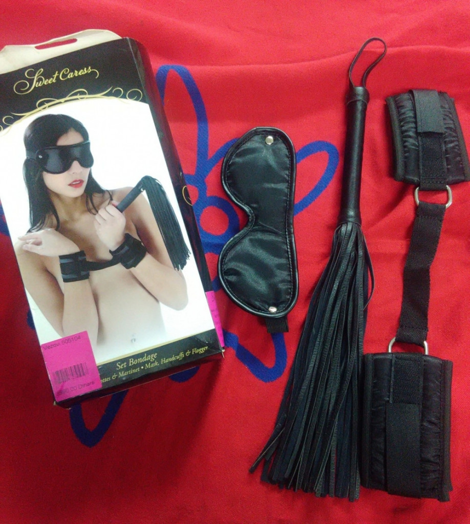 Ljubavni vezovi od satena za seksi igrice