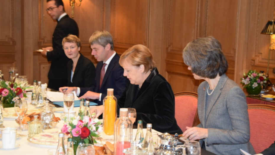 Aleksandar Vučić, Angela Merkel