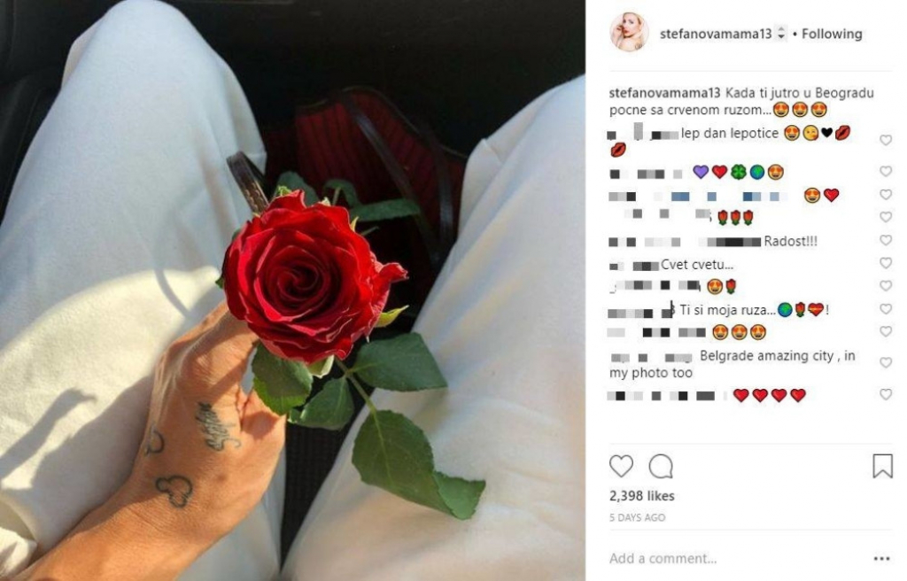 Milca Dabović sa ružom