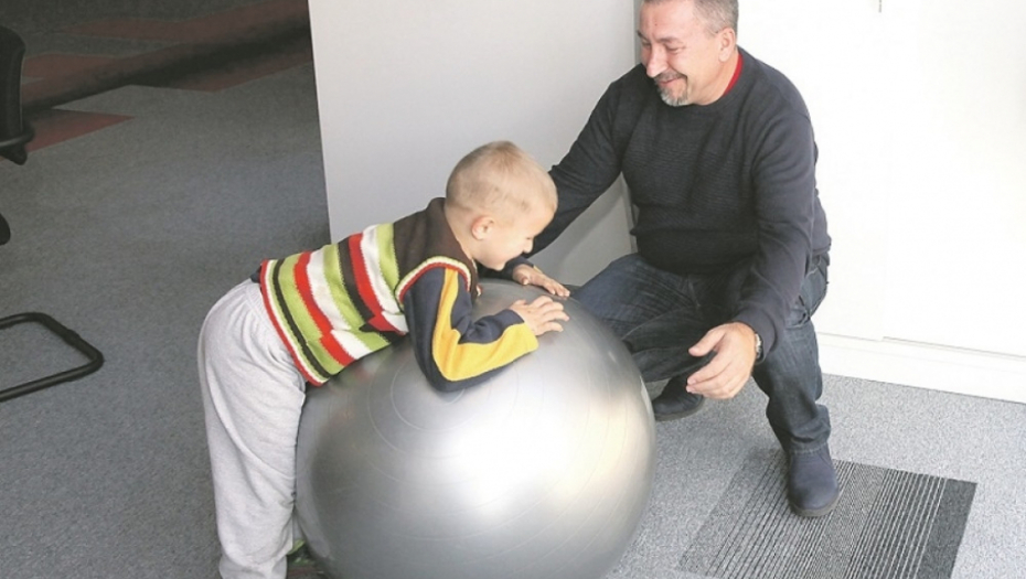 Damjan sa glavnim i odgovornim urednikom Duškom Vukajlovićem