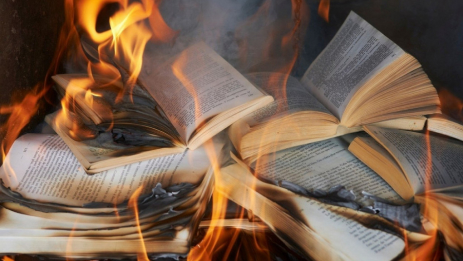 Knjige, spaljivanje, vatra, zapaljene knjige, gori knjiga