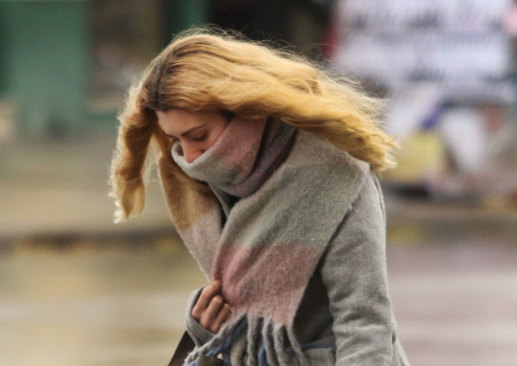 nevreme, vremenska prognoza, zima, sneg, hladnoća, kiša, ljudi