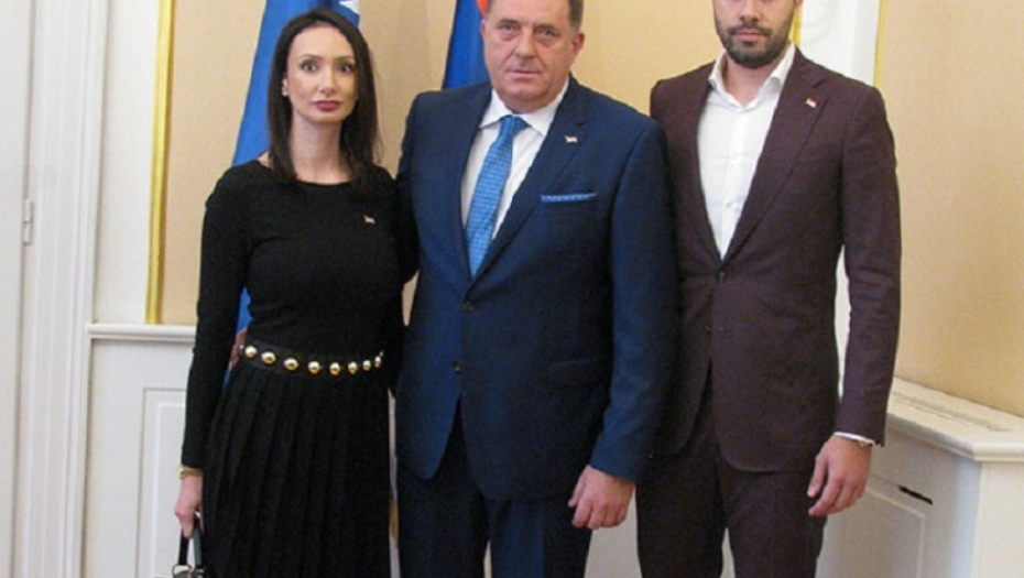 Milorad Dodik sa ćerkom i sinom