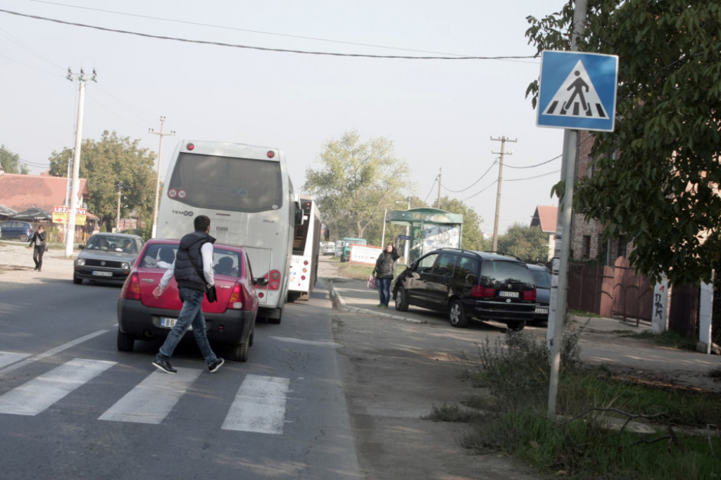 Pe&scaron;ački prelaz, raskrsnica, ulica