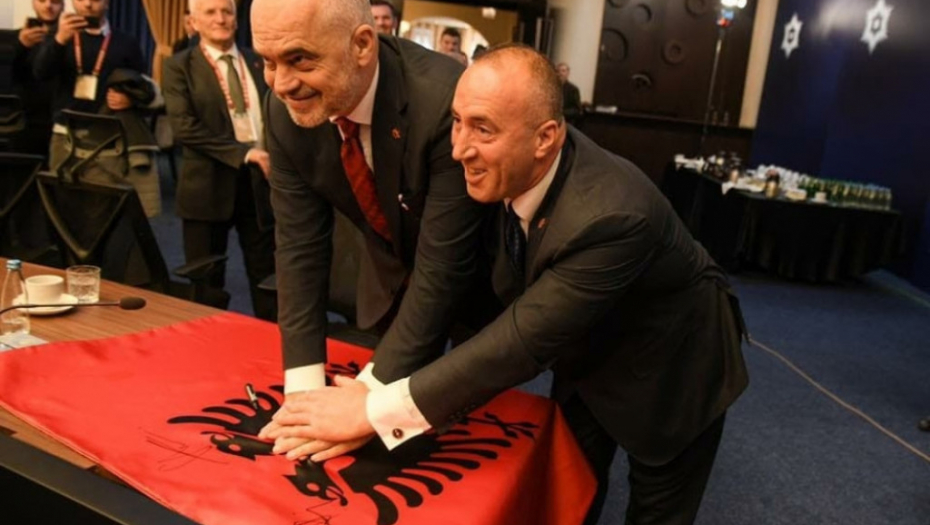 Edi Rama, Ramuš Haradinaj, Albanci